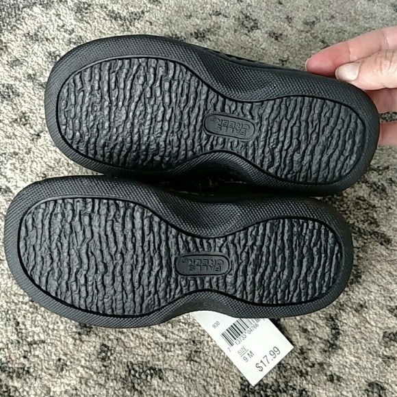 NWT toddler sandals - Picture 2 of 3