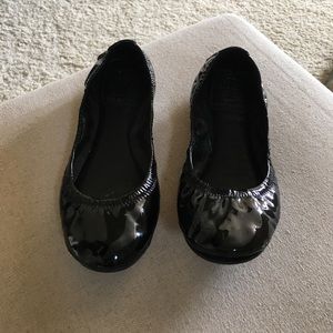 [Tory Burch] black patent flat - size 5