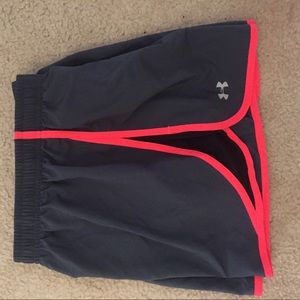 Under Armour HeatGear Semi-Fitted Shorts