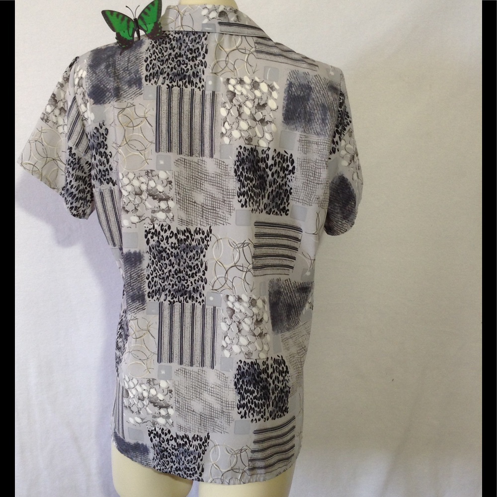 Anna Gray/Black Button Front Blouse - image 3