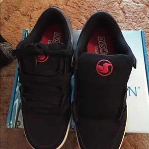 DVS Men's shoes size 7