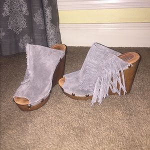Grey suede peep toe fringe wedge