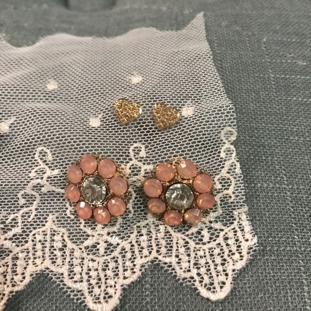 Earring Bundle - Picture 2 of 3