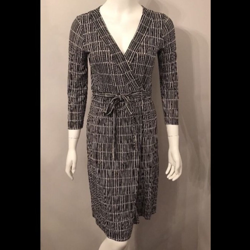 NEVER WORN! Ann Taylor Black & White Wrap Dress