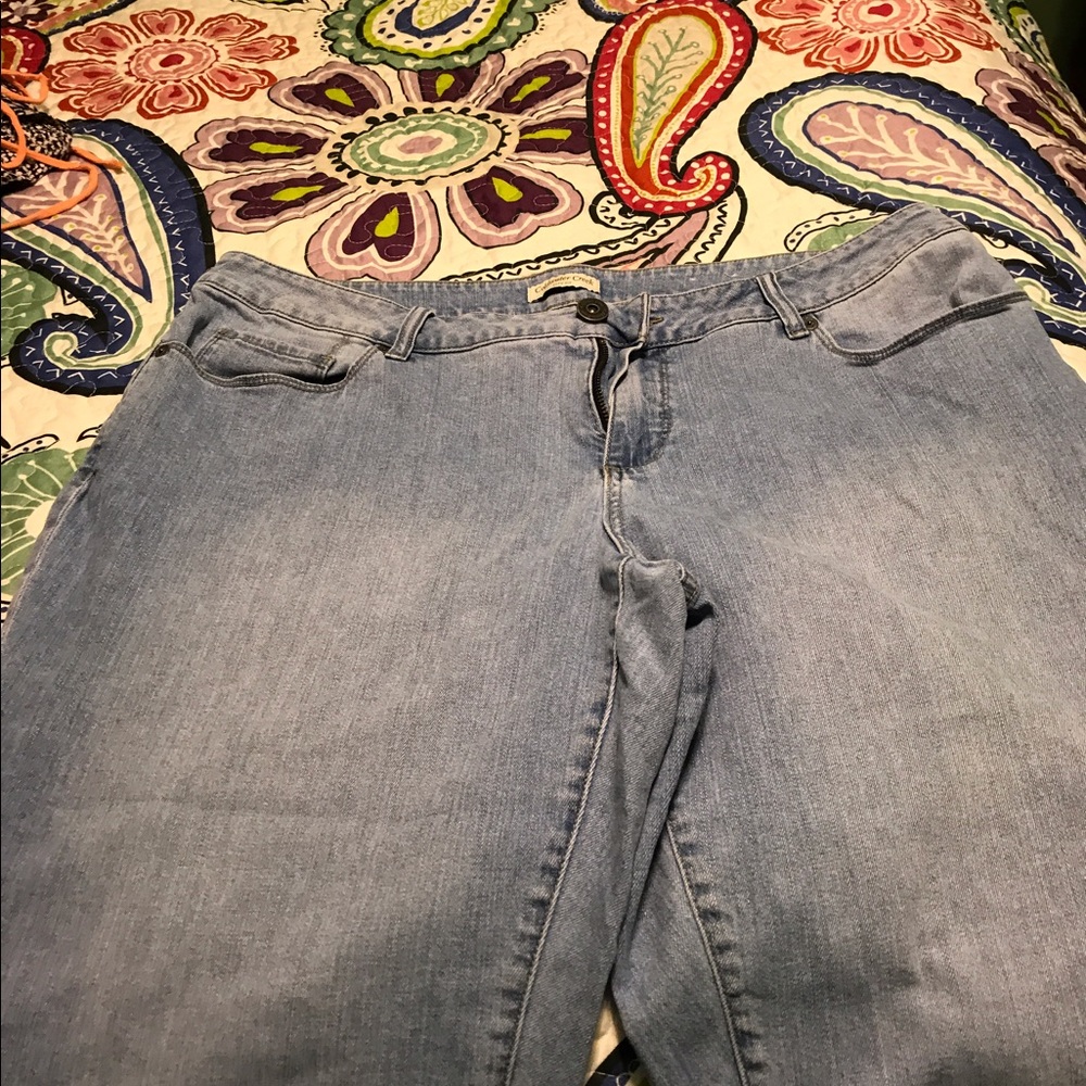 Women's capris