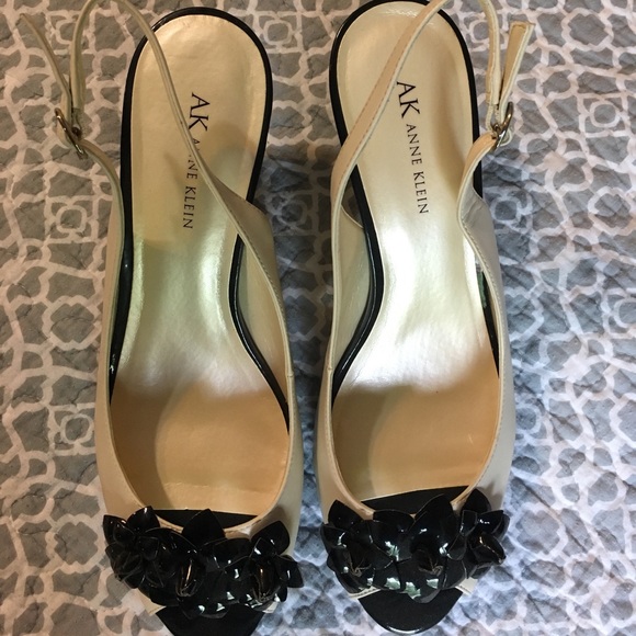 Sling back 3 inch AK heels - Picture 3 of 3