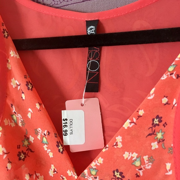 NWT chiffon shirt!! Size S - Picture 4 of 4