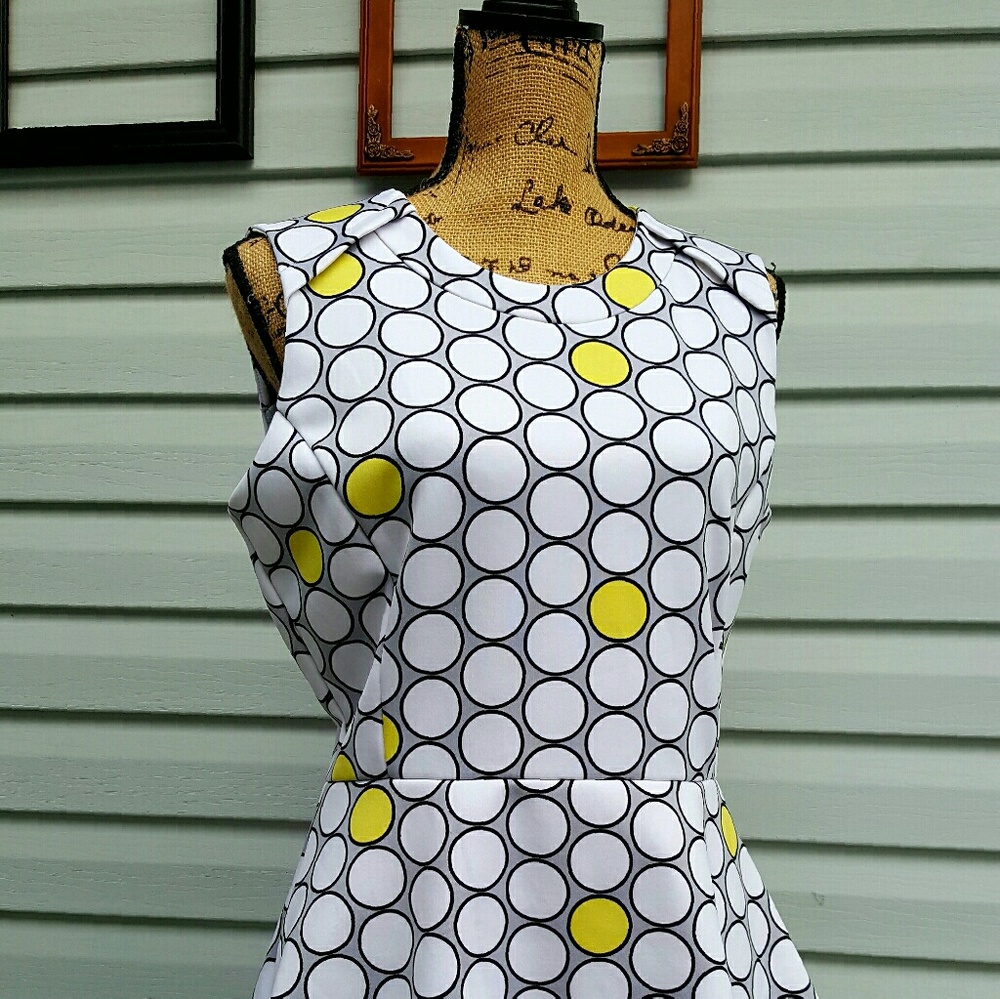 White Polka-dot spring and summer sleeveless top