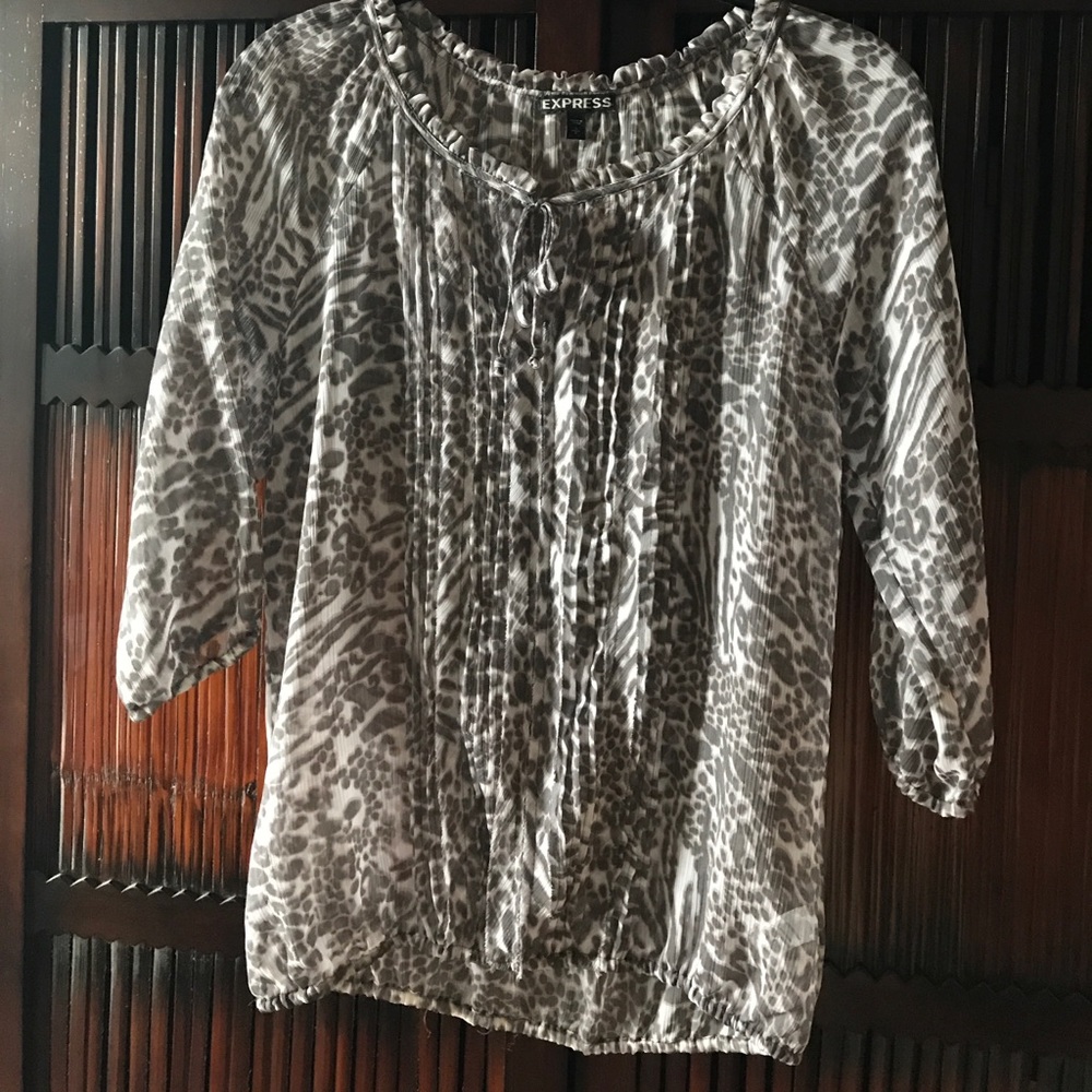 Express leopard blouse size small! Grey white