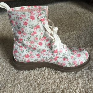 Arizona Jean Co White and Pink Floral Boots