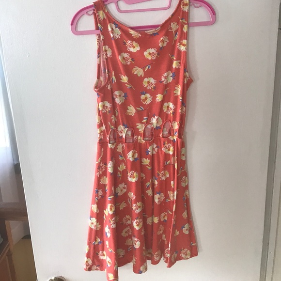 Just not my style anymore! - Picture 3 of 4