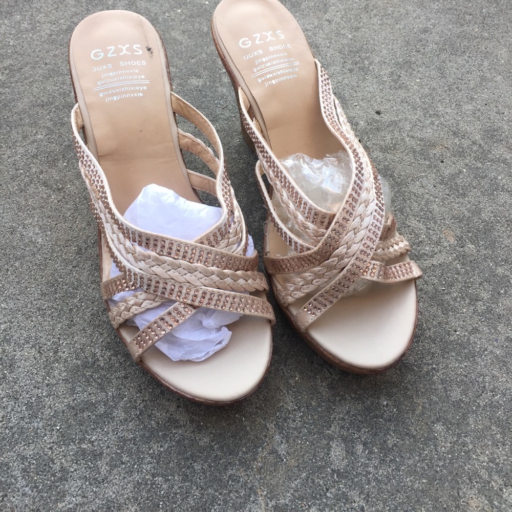 Summer slippers