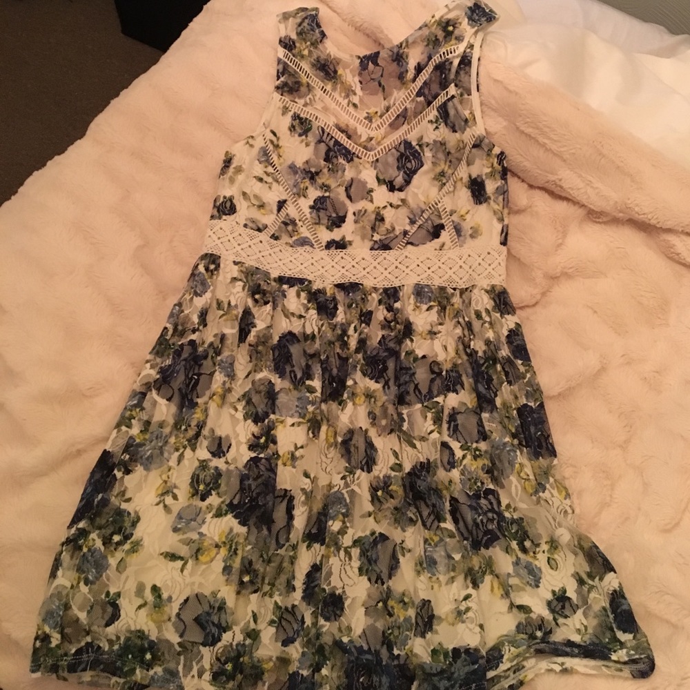 Dress from Macy's! 💍