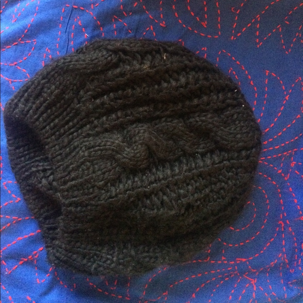 Black Knit Beanie