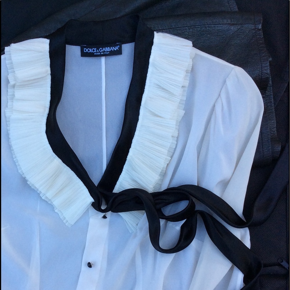 SALE!!🎉🎉 DOLCE & GABBANA RUFFLE NECK SILK BLOUSE - Picture 2 of 7