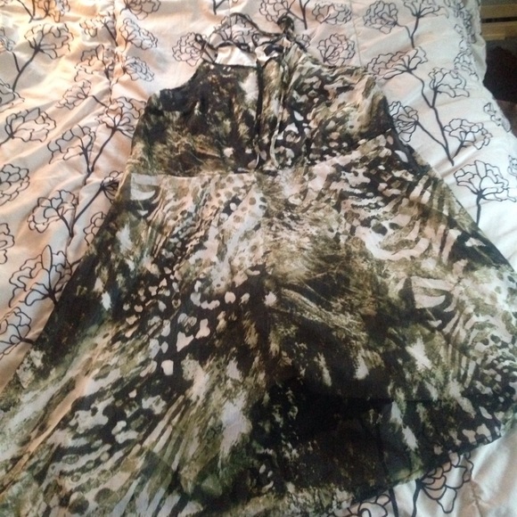 Asymmetrical dress - Picture 1 of 1