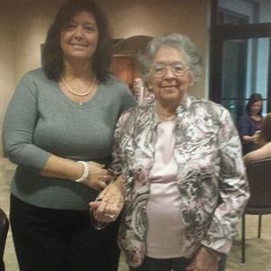 Meet your Posher, Claudia