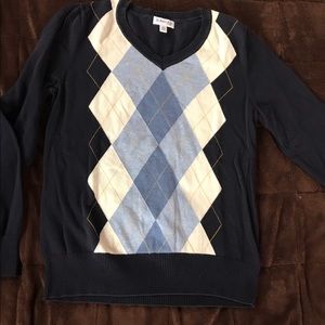 Light weight sweater