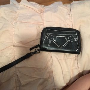 Foley & Corinna wristlet- never been used
