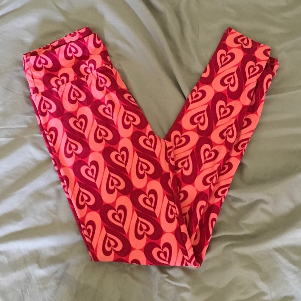 Lularoe hearts leggings one size
