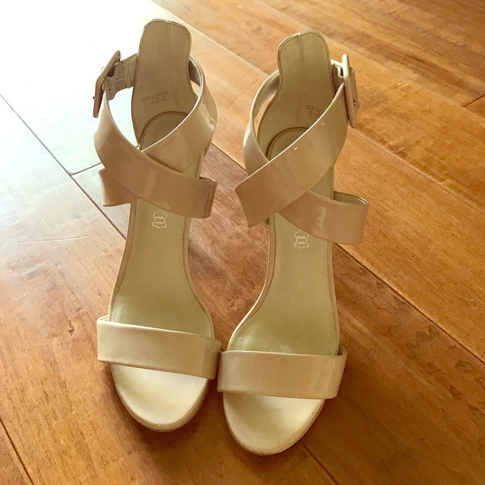 Aldo Chic Nude Heels 👠