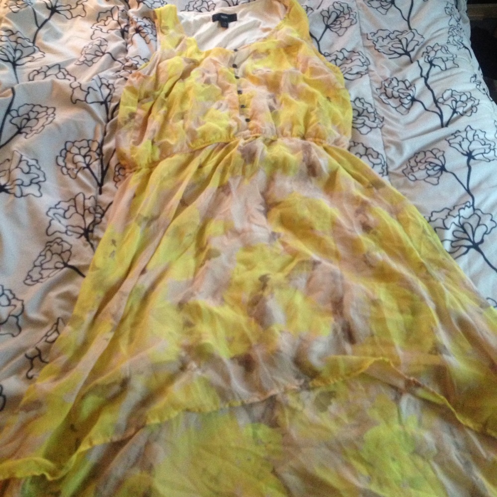 Yellow dress