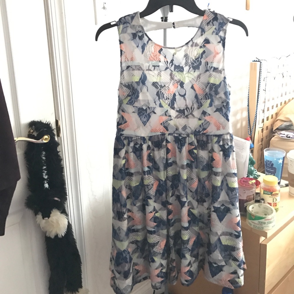 💐 NWOT cutout back Vera Wang dress 💐