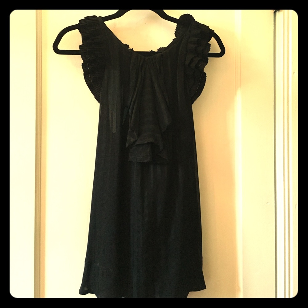 BCBG max aria black sleeveless ruffle top