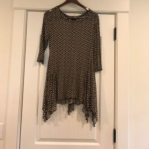 Coco + Carmen L/XL sheer over shirt