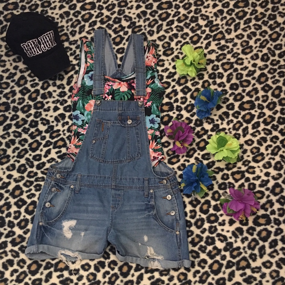 Distressed Boyfriend Short Overalls S