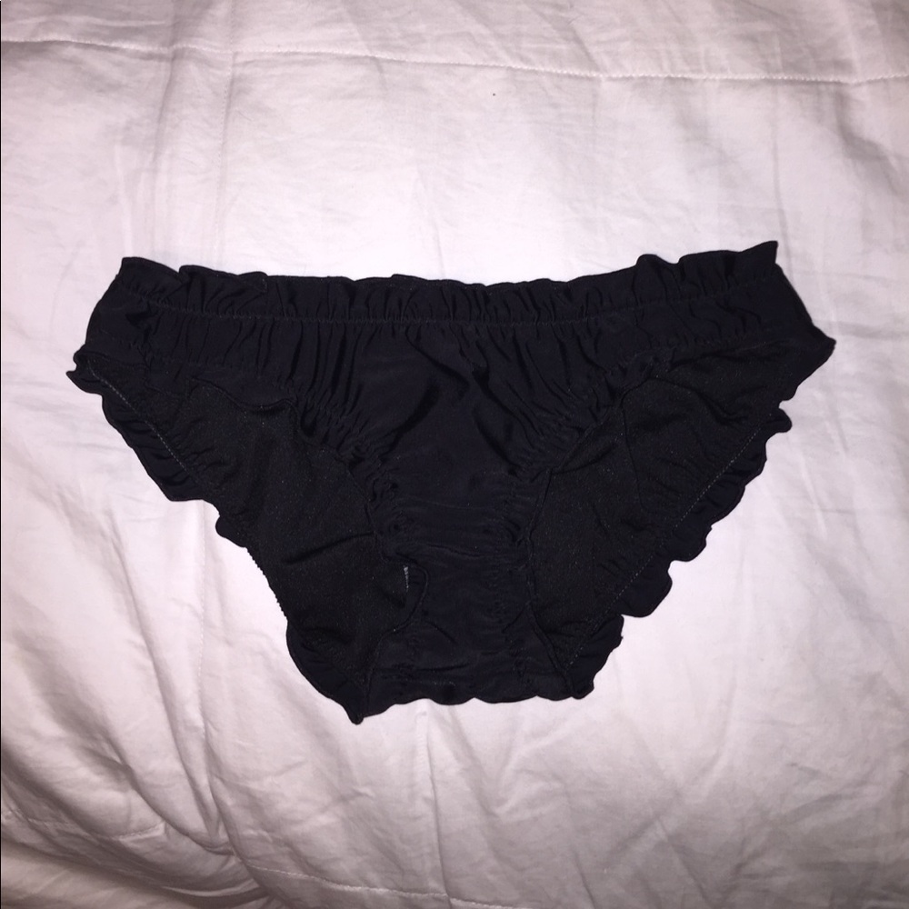 Black ruffled bikini bottoms