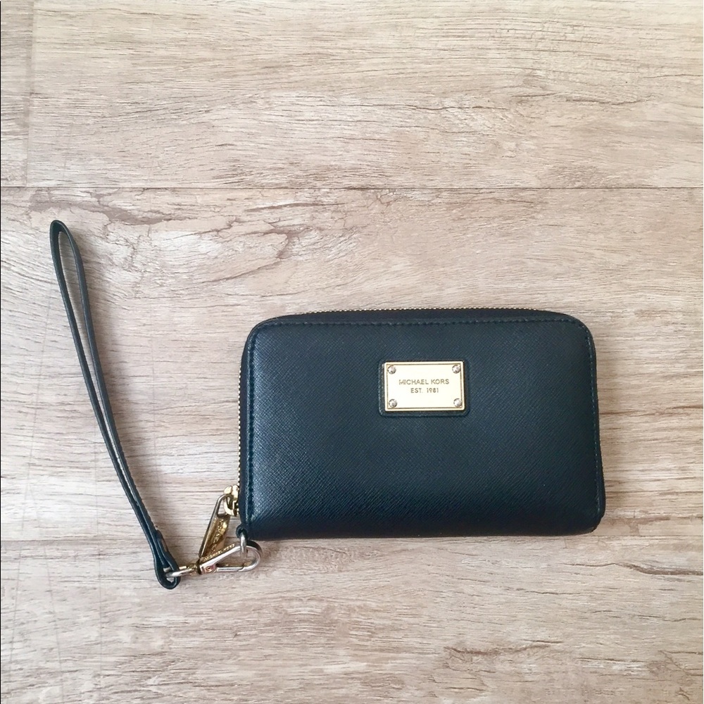 Michael Kors Wristlet/Wallet