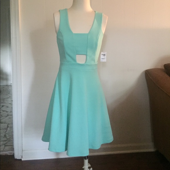 Date night ready - Picture 1 of 4