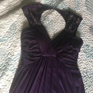 Beautiful purple formal dress with keyhole back💜