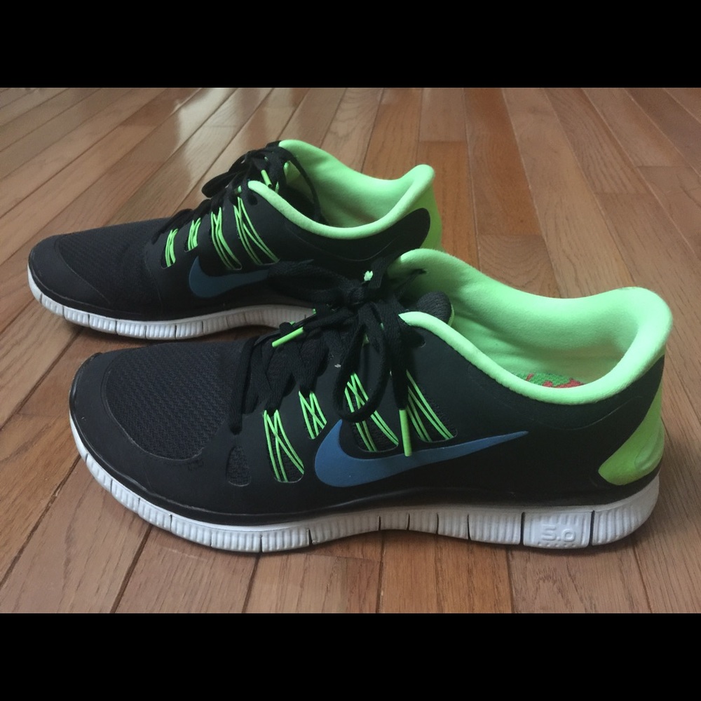 Used Nike Free Run 5.0 Size 11.5