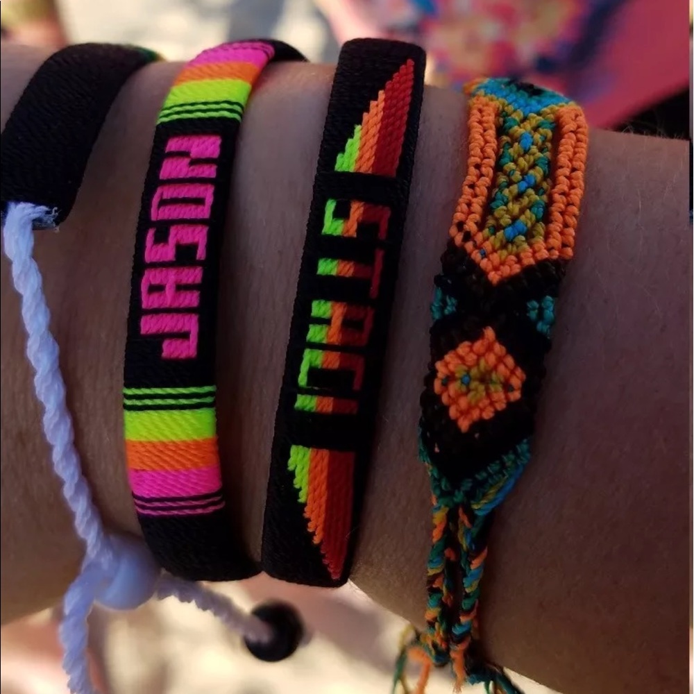 💙Handmade Name Friendship Bracelets💙