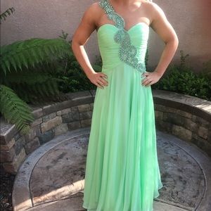 SHERRI HILL PROM DRESS