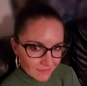 Meet your Posher, Dara