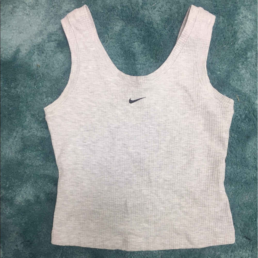 Nike semi cropped tank