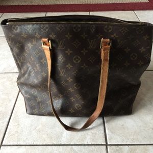 Louis Vuitton purse