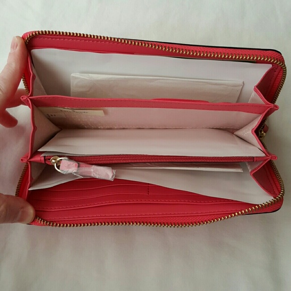 Kate Spade Wellesley Neda Wallet - Picture 4 of 4