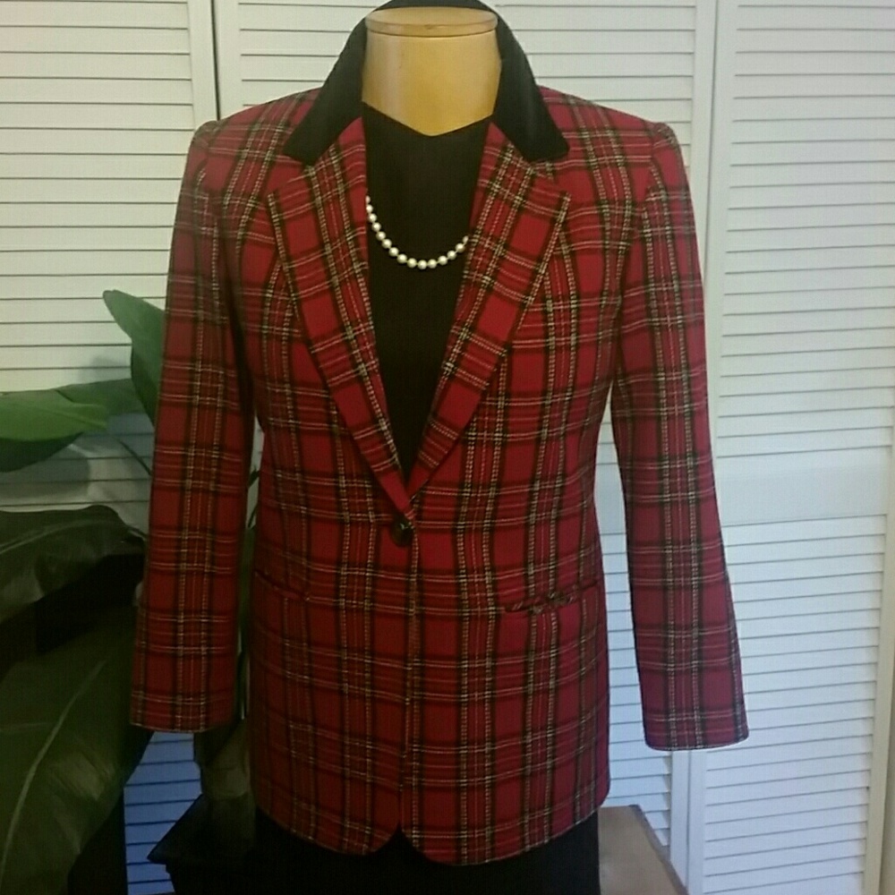 Plaid blazer, velvet collar