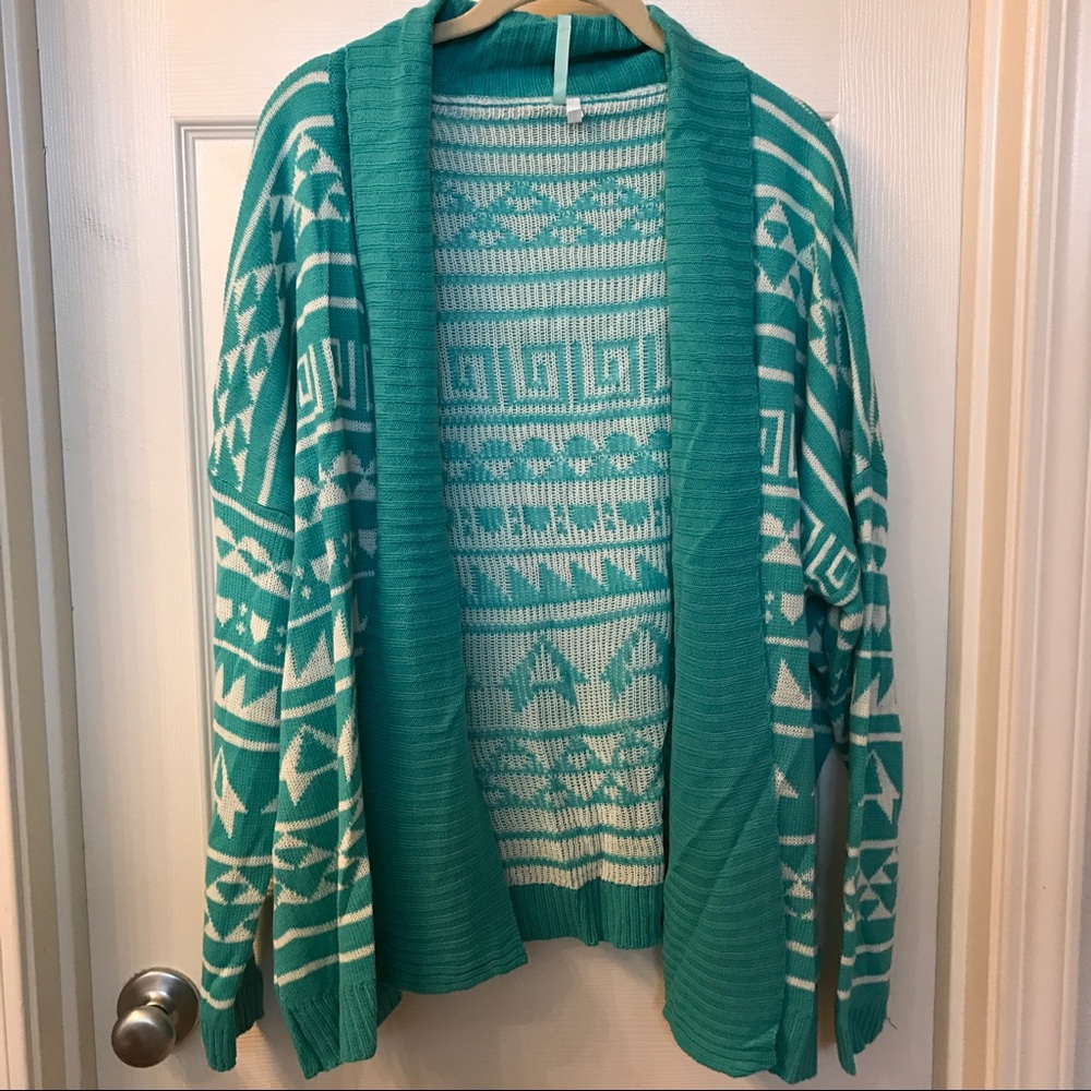 Aztec Print Cardigan-NEW-NEVER WORN!