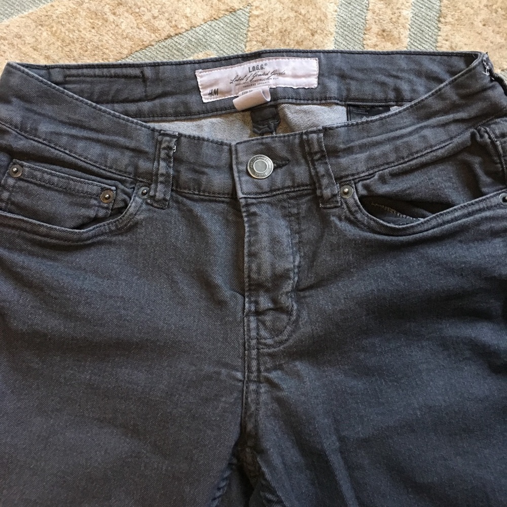 🔴 CLEARANCE! 🔴 H&M L.O.G.G. Skinny Jeans (grey)