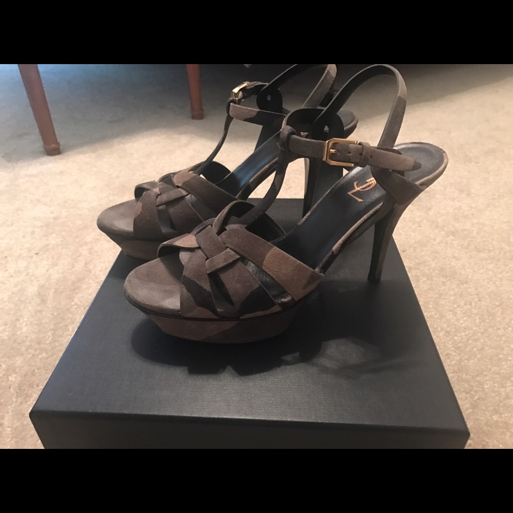 Saint Laurent Tribute sandal
