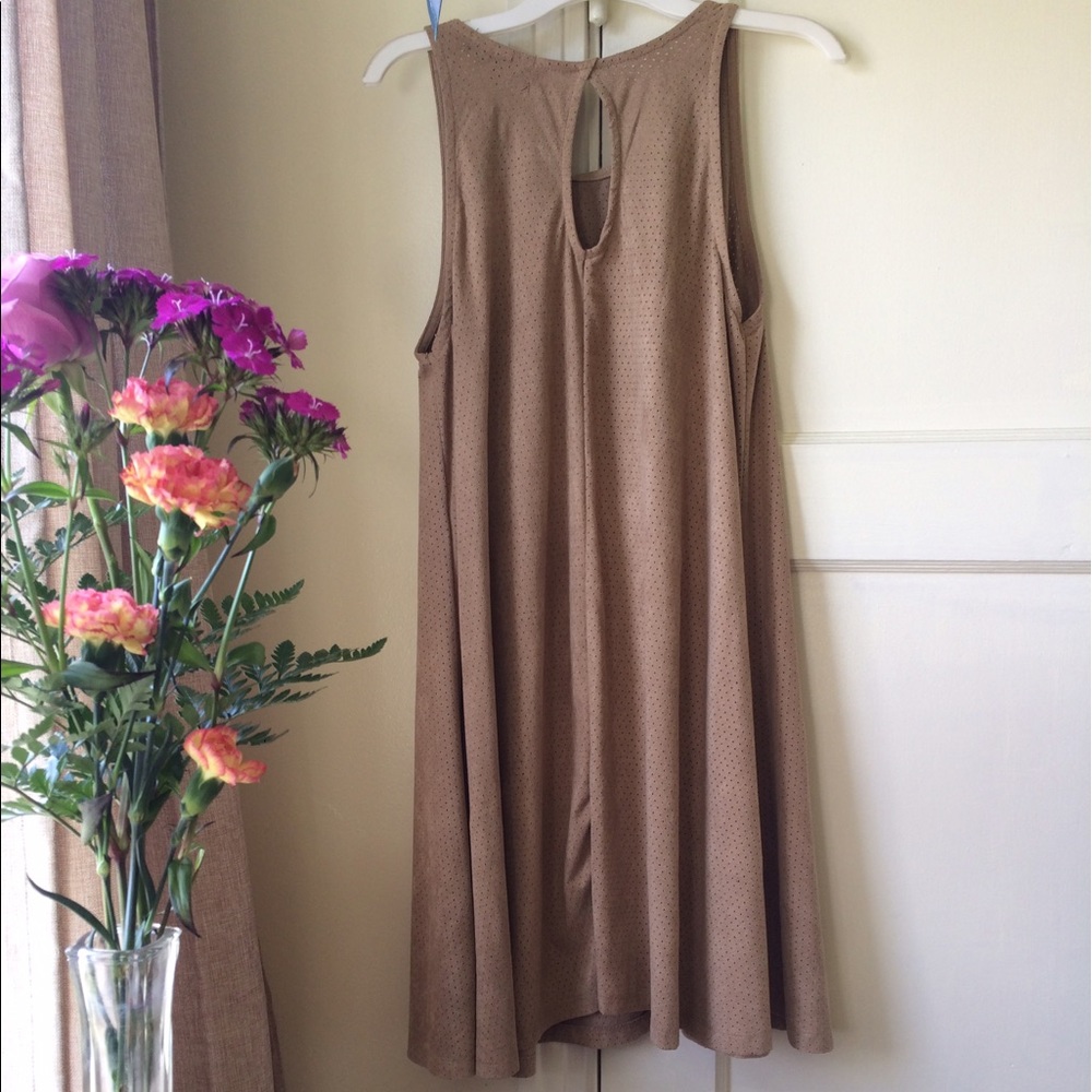 Soft jersey dress - Picture 2 of 5
