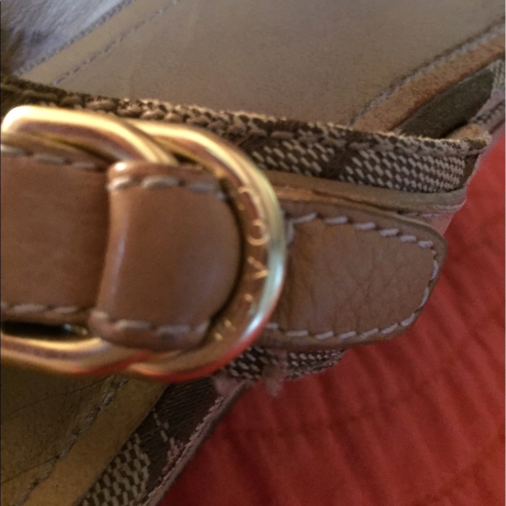 🎉🎉 SOLD 🎉🎉💯 Authentic Coach wedge - Picture 2 of 4
