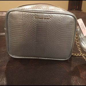 VICTORIA SECRETS FAUX SILVER CROC CROSS BODY