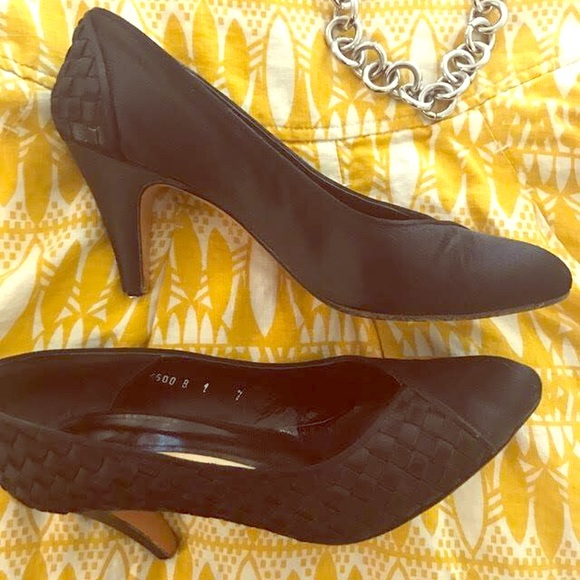 Black Vintage Bottega Veneta Pumps - Picture 1 of 3