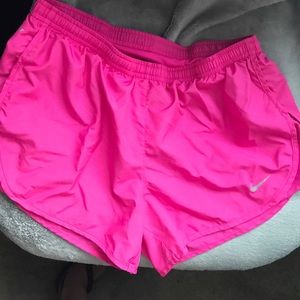 S Nike Dri-fit Tempo Running Short Pink